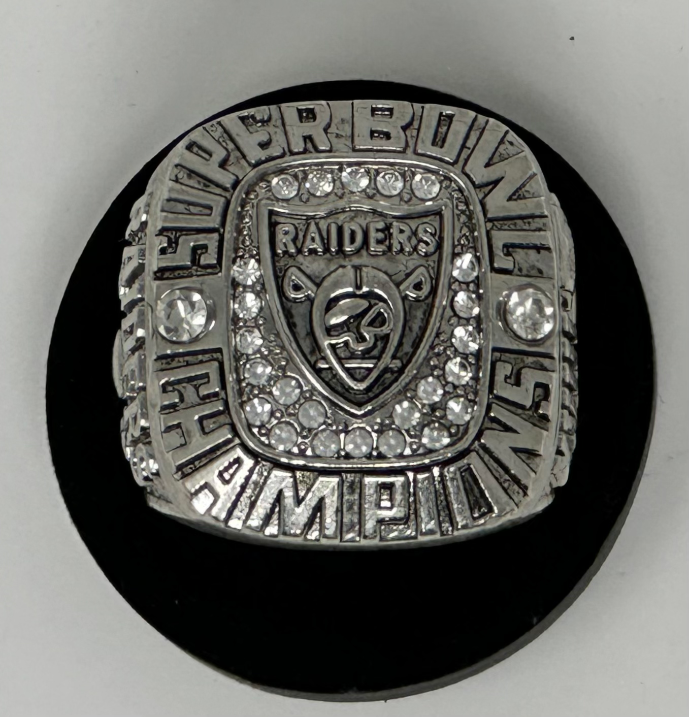 Raiders Replica Super Bowl Championship Ring image 0