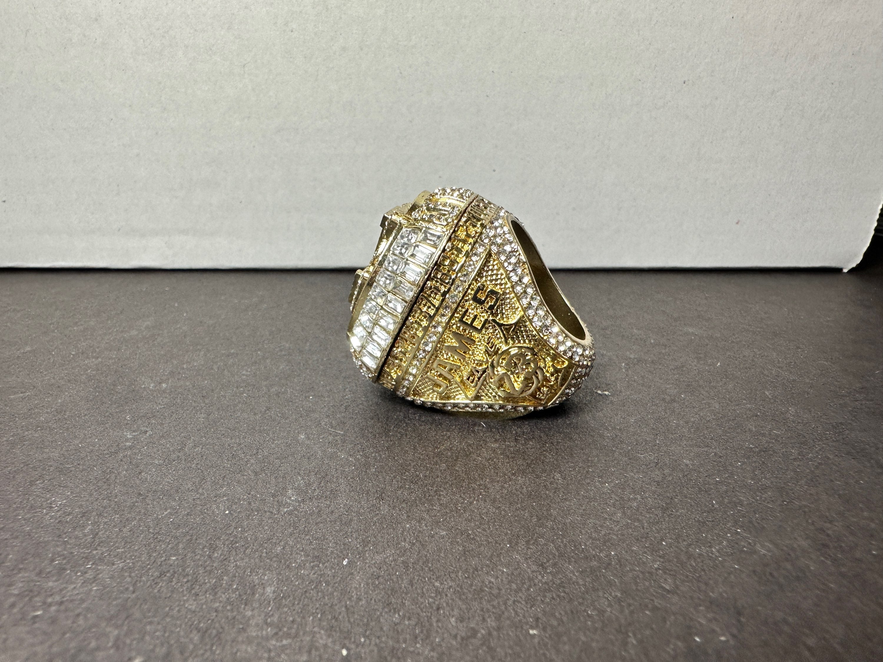 Lebron James Replica NBA Championship Ring image 2