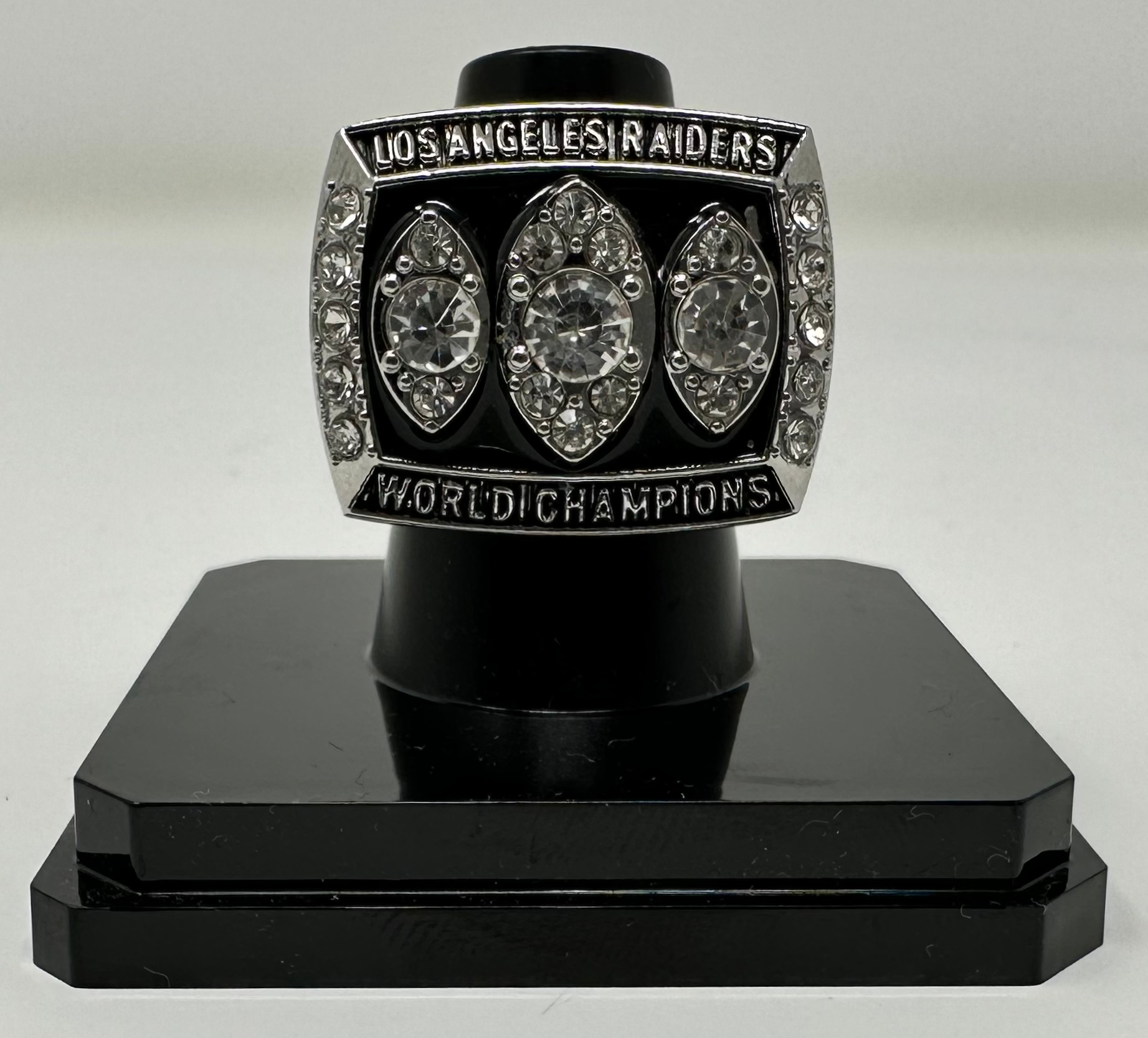 Marcus Allen Replica Super Bowl Championship Ring image 0