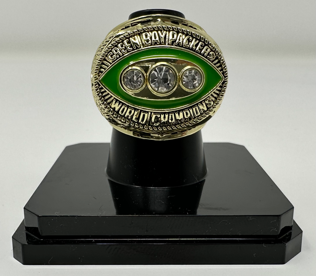 Green Bay Packers Championship Rings Set with Platform image 2