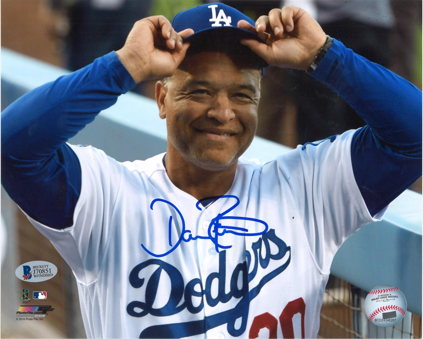 Dave Roberts Autographed 8x10 Photo image 0