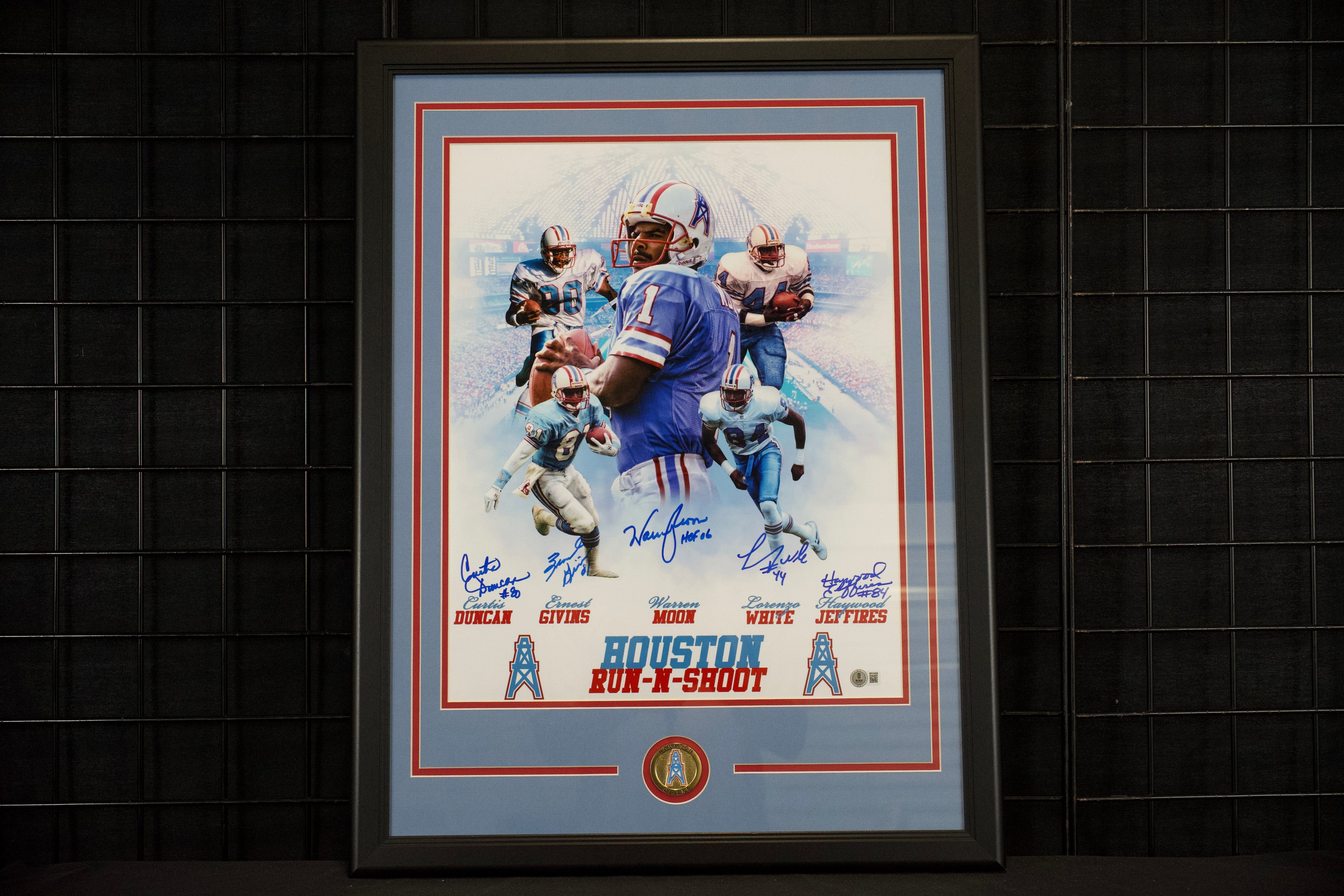 Houston Oilers Framed Autographed Oilers 11x14 Run-N-Shoot Photo