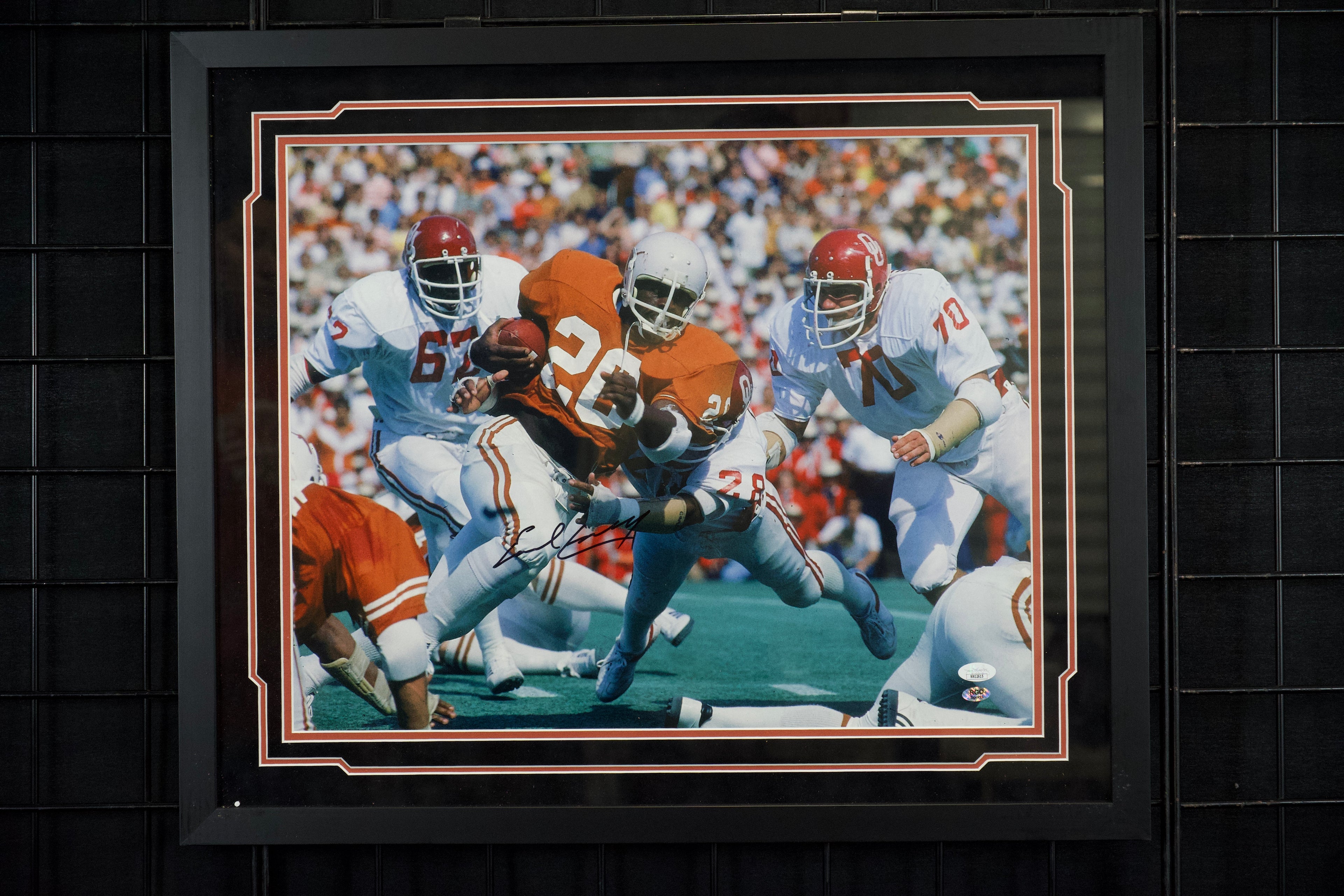 Earl Campbell Framed Autographed Longhorns 16x20 Photo