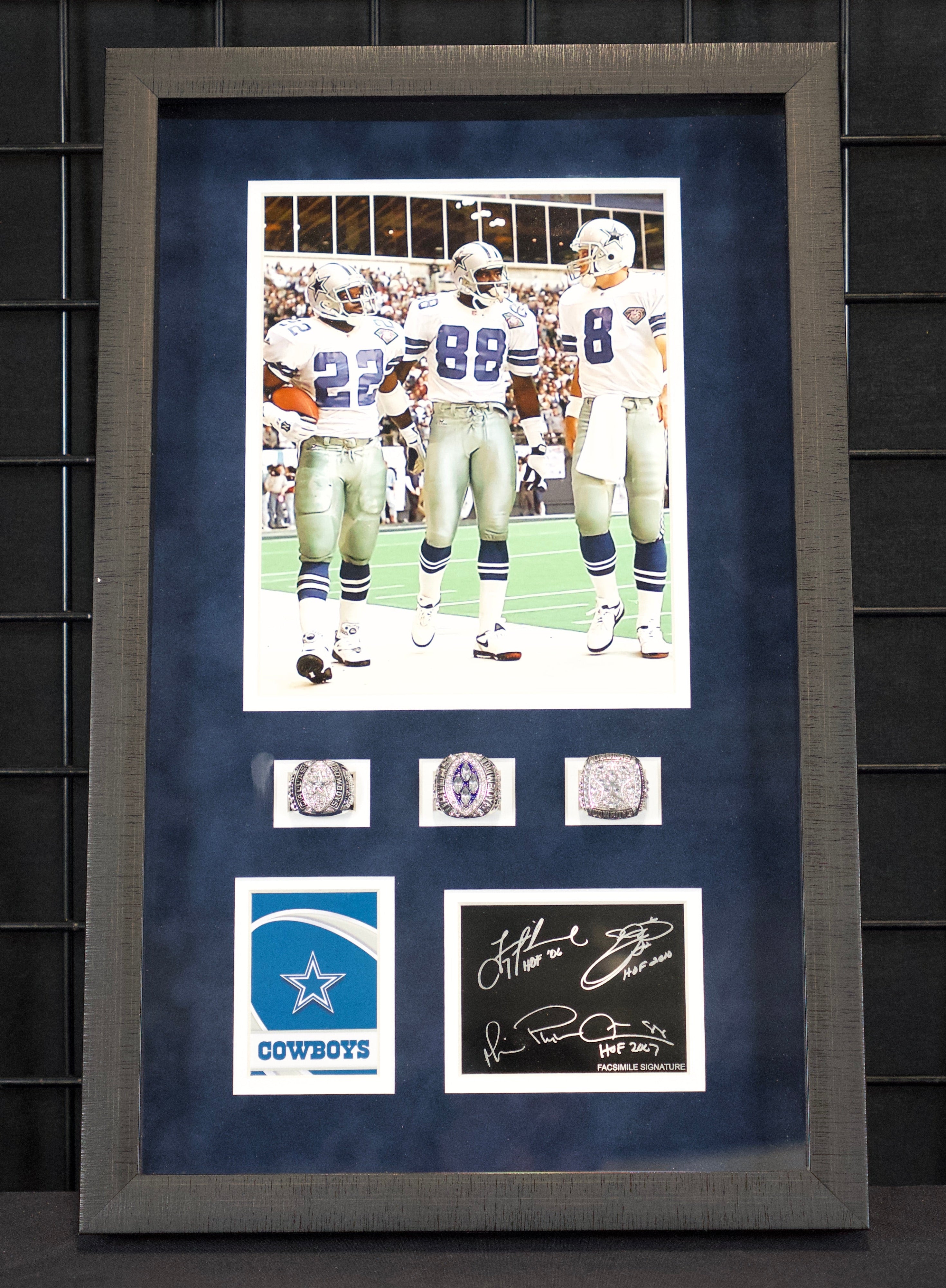 Dallas Cowboys 3-ring SB Champions Frame with Triplets Photo & Facsimile Autograph