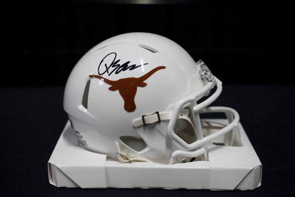 Quinn Ewers Autographed Longhorns Mini Helmet