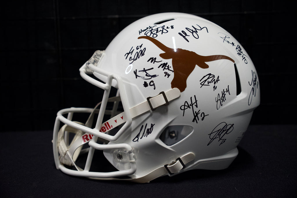2005 Longhorns National Champions Helmet signed by 24 members
