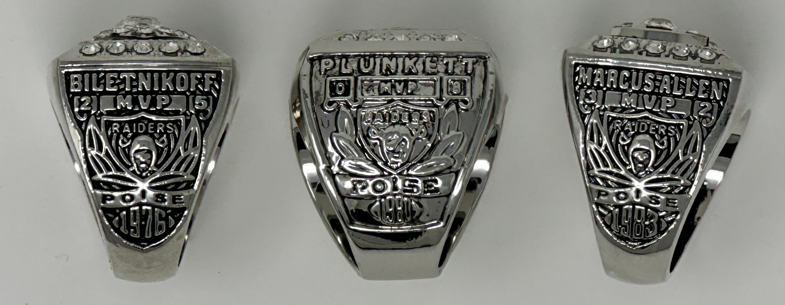 Oakland Raiders Championship Rings Set with Platform image 4