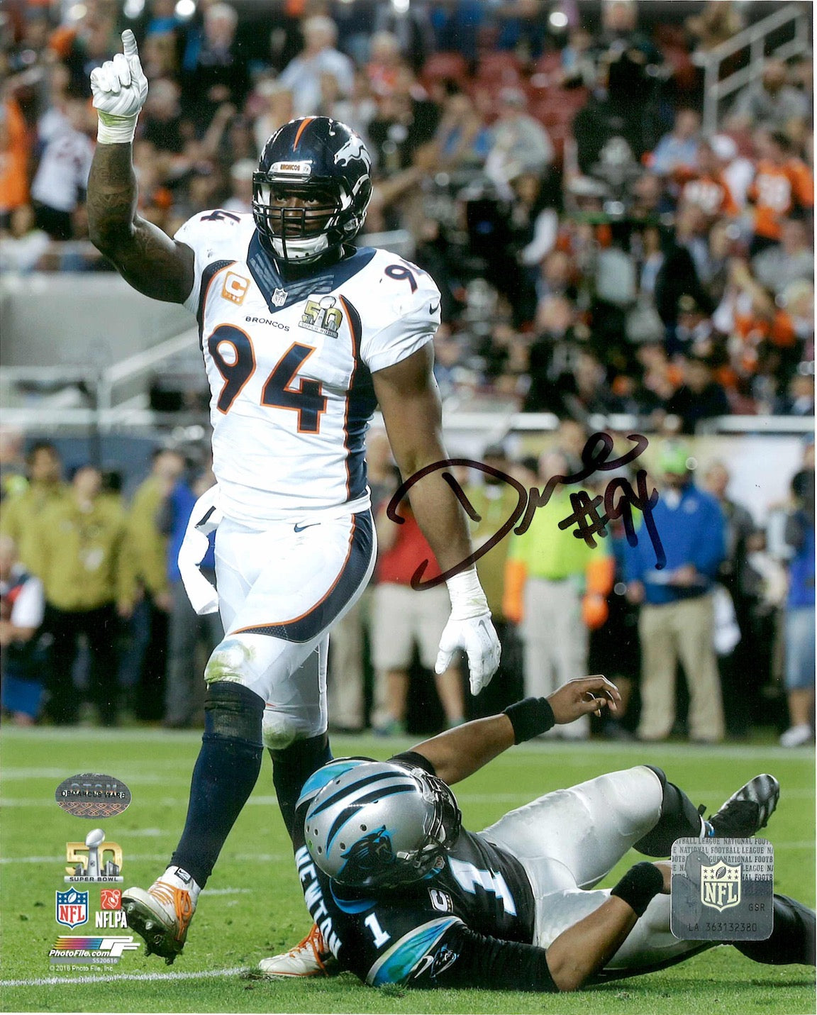DeMarcus Ware Autographed 8x10 Photo image 0