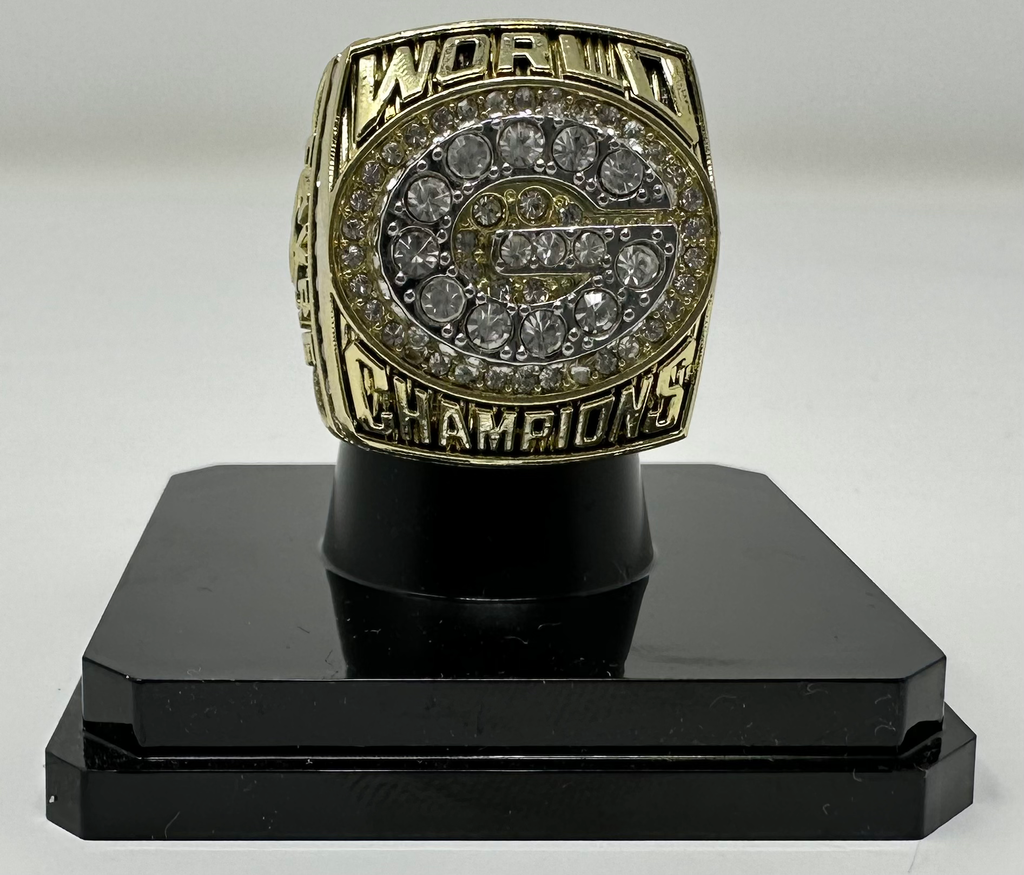 Green Bay Packers Championship Rings Set with Platform image 3